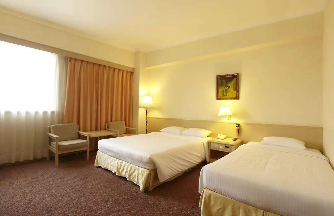 Emperor Hotel-1